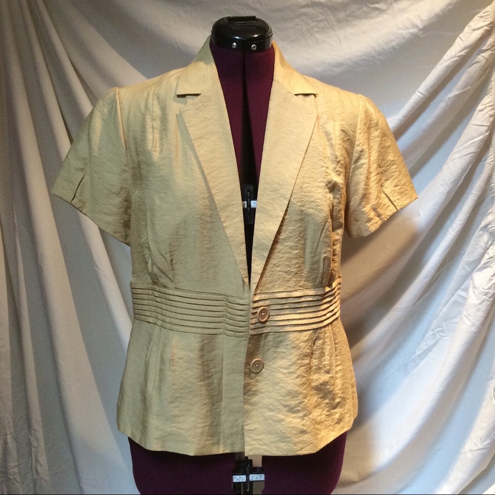 Chadwick’s gold hidden button front jacket top